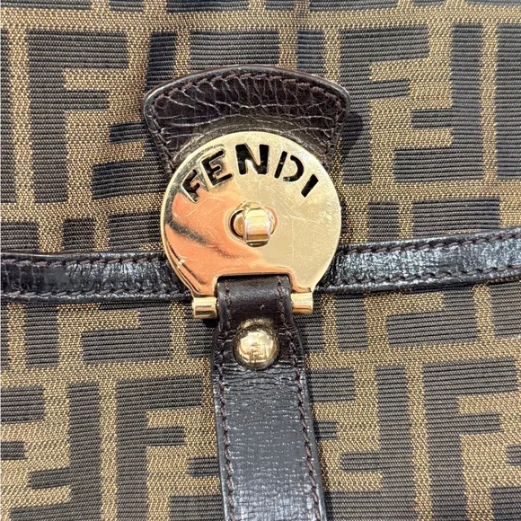 Fendi Chef Zip Crossbody Bag - Picture 5 of 7